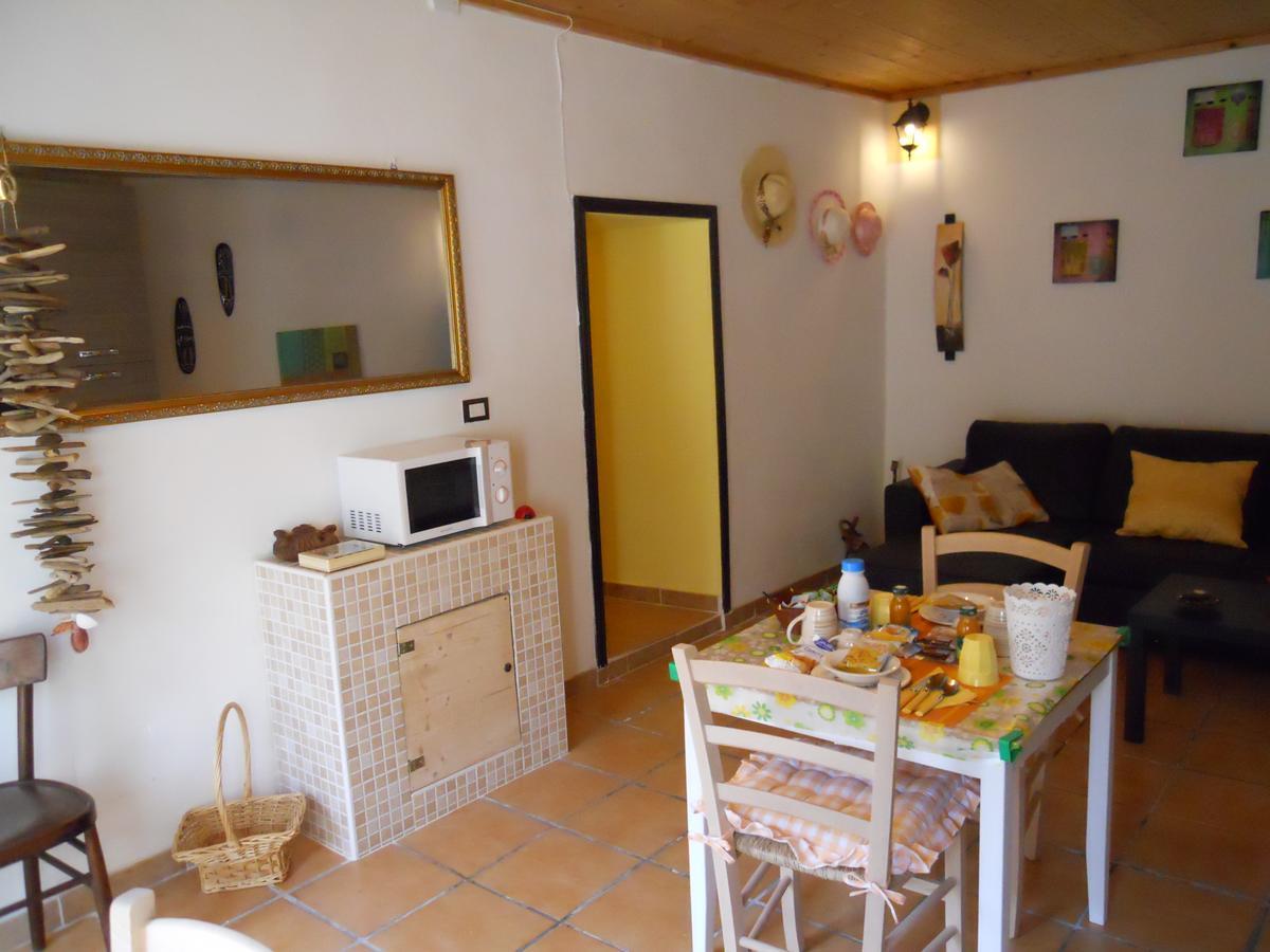 Casa Clotilde Bed & Breakfast Stazzano Bagian luar foto